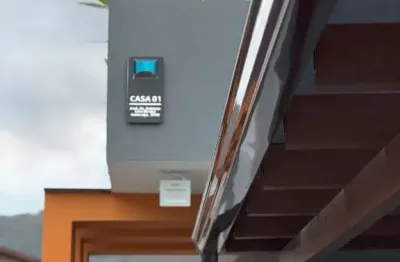 Casa com 2 quartos para alugar na Rodovia Doutor Antônio Luiz Moura Gonzaga, 3030, Rio Tavares, Florianópolis