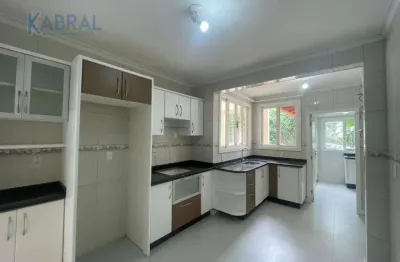 Casa com 4 quartos para alugar na servidão cacupé, 175, cacupé, florianópolis por r$ 5.500 por ano