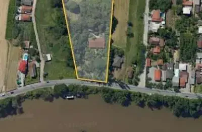 Terreno com viabilidade para construção de loteamento ou prédios residencial ou comercial