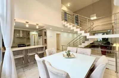 Casa de 3 dormitórios e 329m² priv., a venda em Coqueiros - Florianópolis