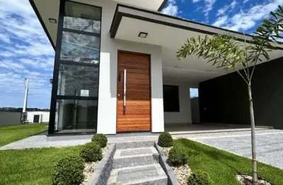 Casa de alto padrão à venda - projeto moderno e terreno de esquina