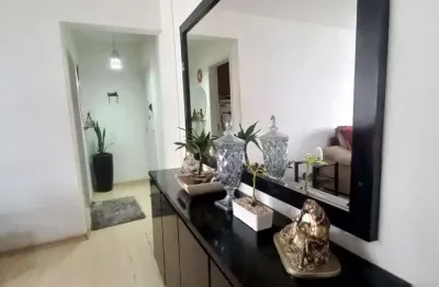 Apartamento de 2 dormitórios, 1 garagem livre - centro Florianópolis