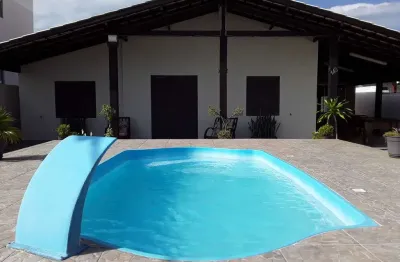 Linda casa mobiliada à venda na praia do sonho - conforto, espaço e lazer