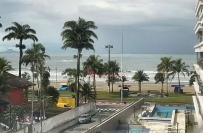 Apartamento com vista permanente para o mar, andar alto. oportunidade