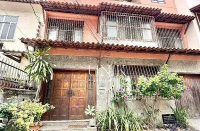 Excelente casa de vila 3 quartos 2 suites 2 vagas em icaraí!!