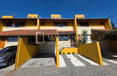 Sobrado em condomínio pilarzinho 122m² privativos 3quartos 2vagas - quintal
