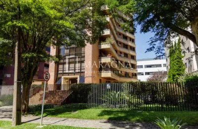 Apartamento ao lado do graciosa country no cabral - andar alto - 3 vagas de garagem