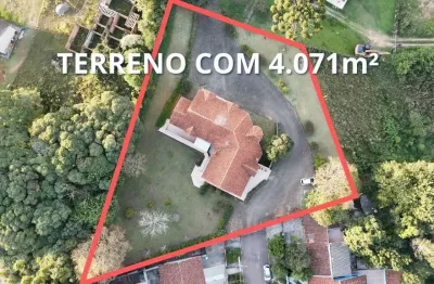 Terreno com 4.071m² no santa cândida (a casa não fica)