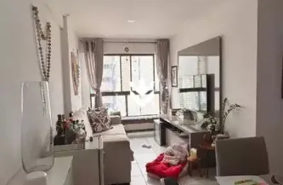 Apartamento andar alto em casa forte com 02 quartos (1 suíte)