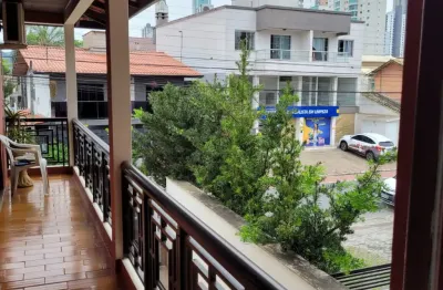 Sobrado a venda centro de balneário camboriú terreno 257 m2 !!!