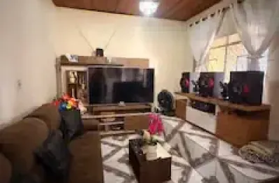 Casa de dois piso com 4 quartos no armando mendes / oportunidade