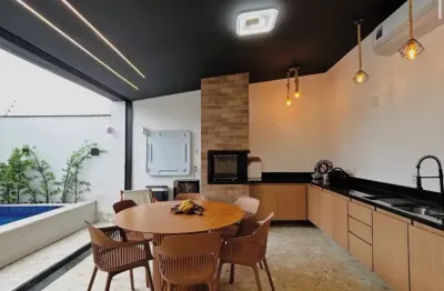 Casa no parque dez /  3 quartos + piscina - fino acabamento- não perca