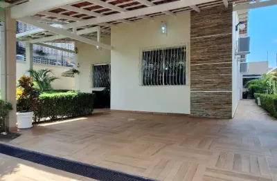 Casa com 3 quartos à venda na Rua Lindon Johnson, 30, Parque 10 de Novembro, Manaus
