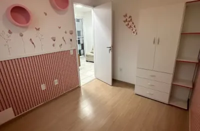 Alugo apartamento semi mobiliado/ estilo golf próx da av das torres