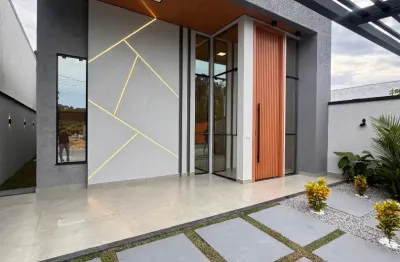 Casa de alto padrão com 3 quartos e piscina/ vila suíça - financia