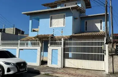 Casa triplex à venda | 4 quartos | parque residencial laranjeiras - serra/es