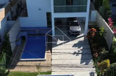 Casa em condomínio fechado com 3 quartos para alugar na Avenida Talma Rodrigues Ribeiro, S/n, Boulevard Lagoa, Serra