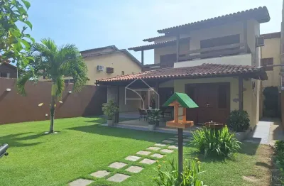 Casa com 4 quartos à venda na Avenida Atapoã, Manguinhos, Serra