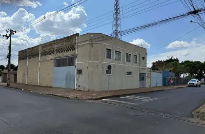 Comercial à venda, 1 quarto, 1 suíte, 2 vagas, parque das gameleiras - uberaba/mg