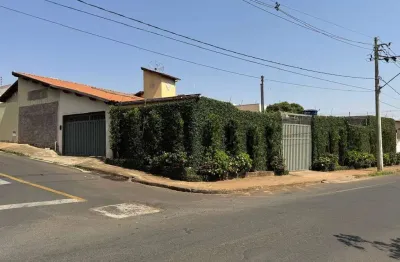 Casa à venda, 4 quartos, 4 suítes, 8 vagas, boa vista - uberaba/mg