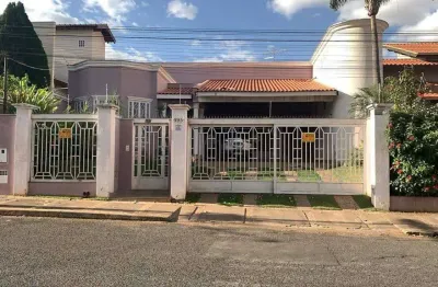 Casa à venda, 4 quartos, 3 suítes, 4 vagas, parque do mirante - uberaba/mg