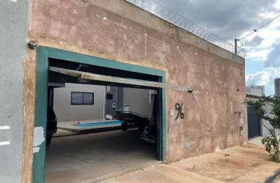 Casa à venda, 3 quartos, 3 suítes, 6 vagas, jardim do lago - uberaba/mg