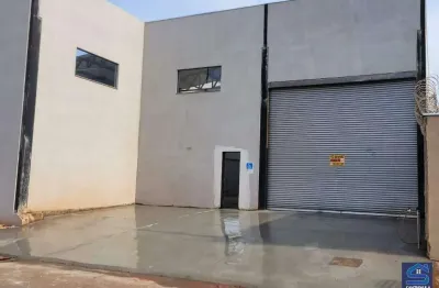 Aluga-se excelente galpão comercial/industrial próximo a av. ramid mauad!