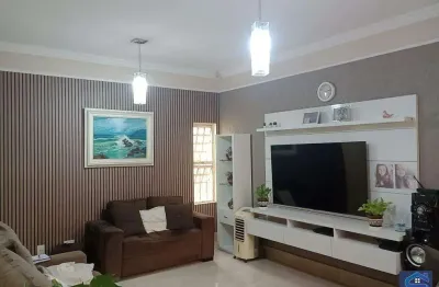 Vende-se casa no bairro Manoel Mendes - Excelente estrutura e acabamento!