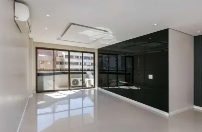 Apartamento com 4 quartos à venda na avenida sete de setembro, 4519, batel, curitiba, 162 m2 por r$ 950.000