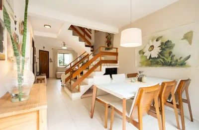 Casa com 3 quartos à venda na rua sargento tadeu czocher, 71, uberaba, curitiba, 159 m2 por r$ 750.000