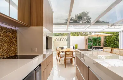 Casa em condomínio fechado com 3 quartos à venda na rua aldo pinheiro, 90, são lourenço, curitiba, 108 m2 por r$ 1.200.000