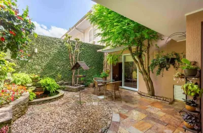 Casa com 3 quartos à venda na rua fernandes de barros, 1990, hugo lange, curitiba, 162 m2 por r$ 1.270.000