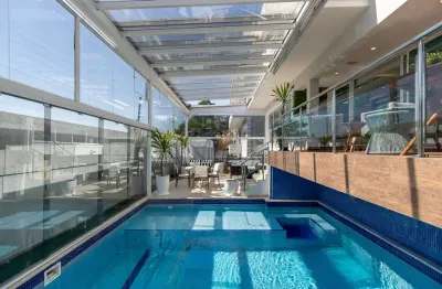 Casa em condomínio fechado com 4 quartos à venda na rua melão, 247, uberaba, curitiba, 550 m2 por r$ 4.300.000