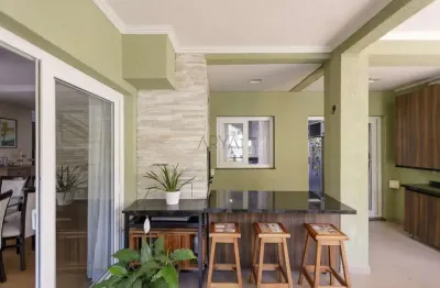 Casa com 4 quartos à venda na Rua Ferdinando Darif, 251, Campina do Siqueira, Curitiba, 614 m2 por R$ 2.750.000