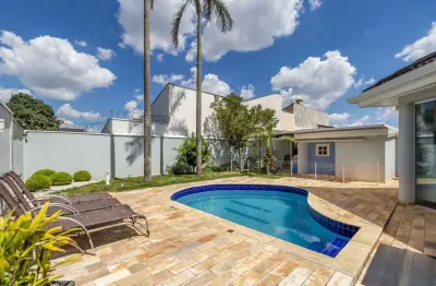 Casa com 4 quartos à venda na Rua Capitão Manoel Pacheco da Costa, Ahú, Curitiba, 331 m2 por R$ 2.690.000