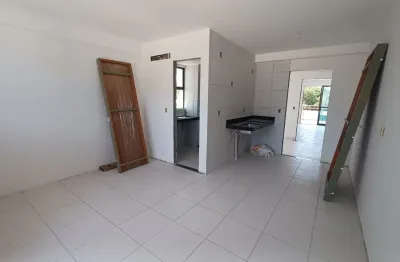 Vendo apartamento de 1 quarto de 28 m²  frente piscina central em muro alto