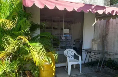 Casa térrea comercial 3 quartos com quintal - ipitanga