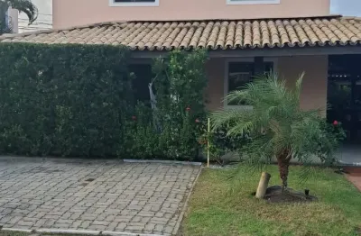 Sobrado para venda possui 240 metros quadrados com 4 quartos em buraquinho - lauro de freitas - ba