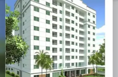 Excelente apartamento de 3 quartos, sendo 1 suíte, localizado no primeiro andar, com armários planejados nos quartos, cozinha e banheiros.