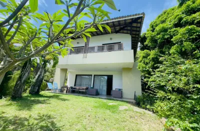 Casa na Priscila Dutra com árvores frutíferas (cajueiro, pitangueiras, acerola)