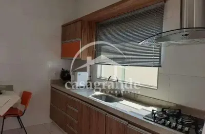 Casa com 3 quartos para alugar na rua cyro avelino franco, 1, jardim karaíba, uberlândia por r$ 10.500