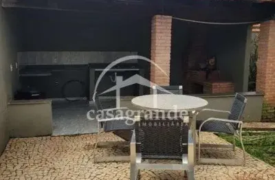 Casa com 3 quartos à venda na rua dos pica paus, 1223, nova uberlândia, uberlândia por r$ 630.000