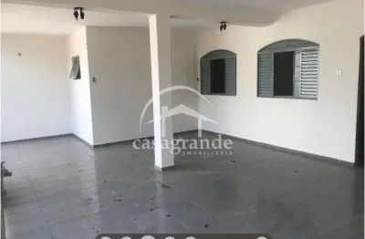 Casa com 3 quartos à venda na avenida portugal, 60, tibery, uberlândia por r$ 560.000