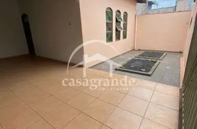 Casa com 3 quartos para alugar no santa mônica, uberlândia  por r$ 2.500