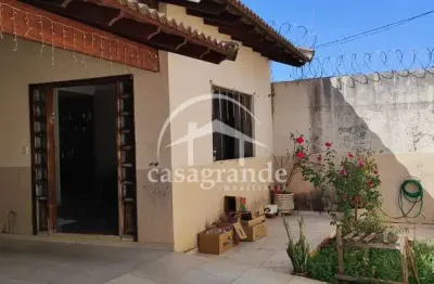 Casa com 3 quartos à venda no jardim patrícia, uberlândia  por r$ 600.000