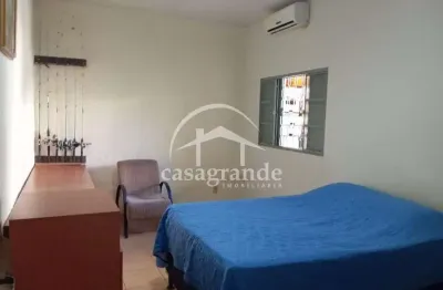 Casa com 4 quartos à venda no santa mônica, uberlândia  por r$ 950.000