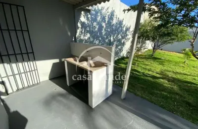 Casa com 3 quartos para alugar na Rua Bahia, 1, Marta Helena, Uberlândia por R$ 3.000