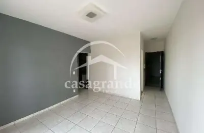 Apartamento com 2 quartos para alugar na Rua Saturnino Pedro dos Santos, 1, Santa Mônica, Uberlândia por R$ 1.800