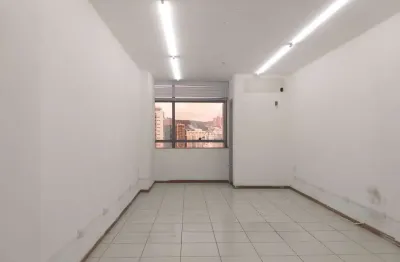 Sala comercial com 1 vaga de garagem a venda no centro de juiz de fora