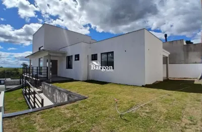Casa linear com 3 quartos a venda no condomínio bosque do lago em juiz de fora
